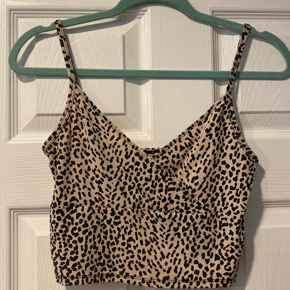 SHEIN Cheetah print cropped tank